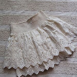 ZARA Elegant Cream Lace‎ Skirt. Size S